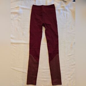 Fabletics Burgundy Leggings. EUC Size Xs